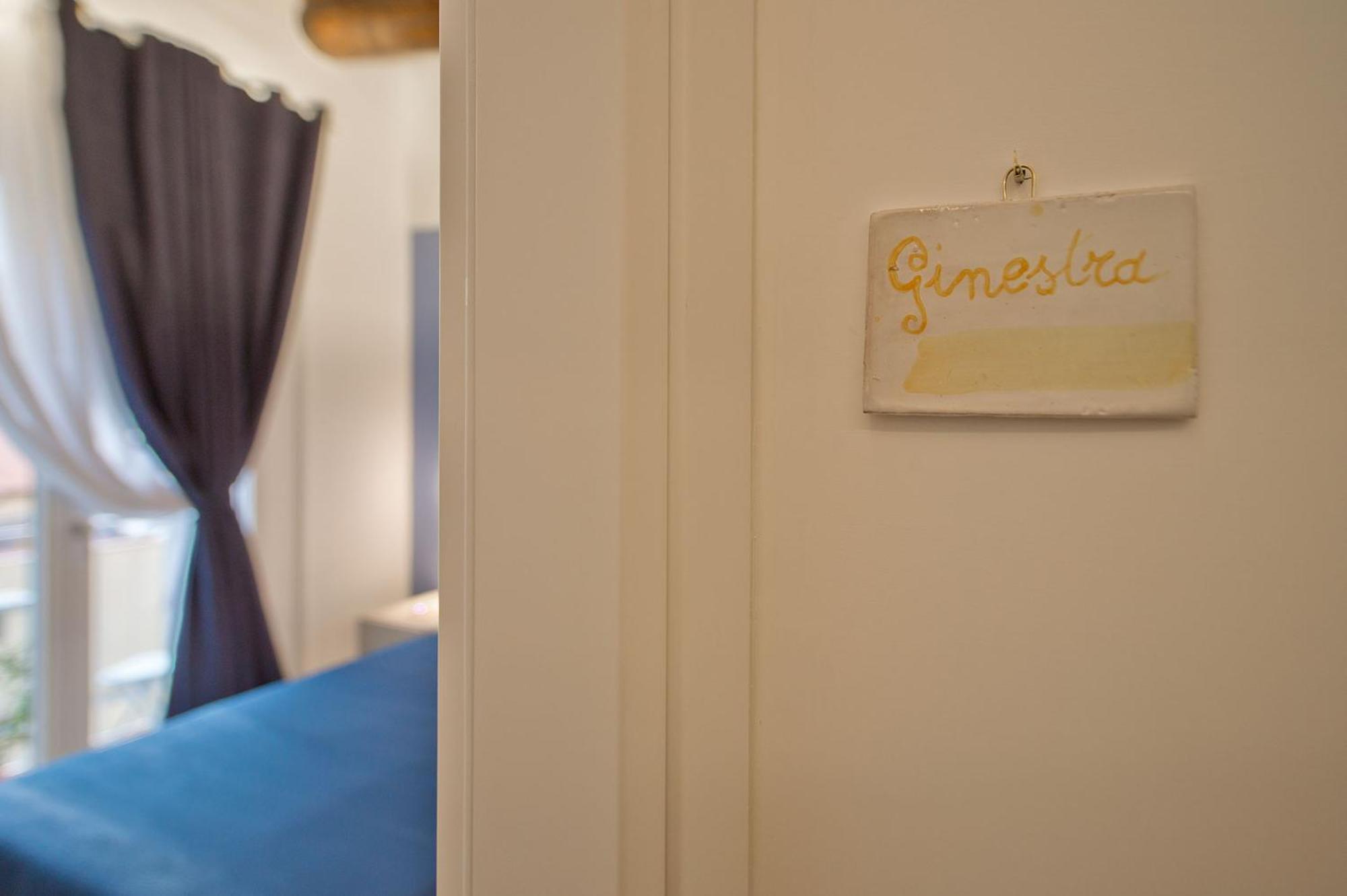 Bed and Breakfast La Viuzza Сорренто Экстерьер фото